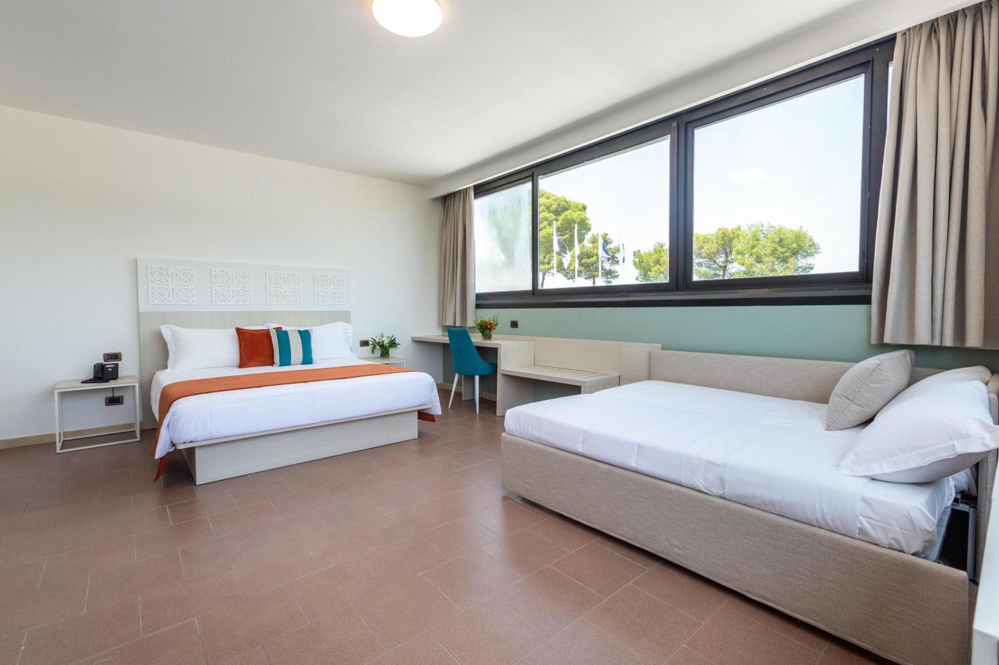 Comfort Quadruple Room